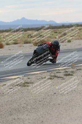 media/Sep-21-2025-Race Pace (Sun) [[98bf33ef95]]/Verified/5-Turn 15 Inside (930am)/